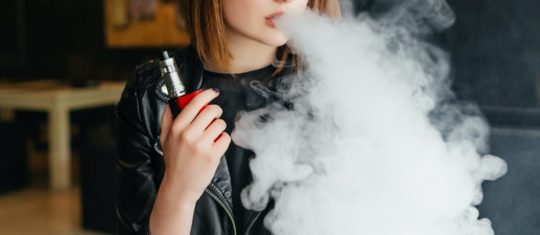 Une cigarette électronique